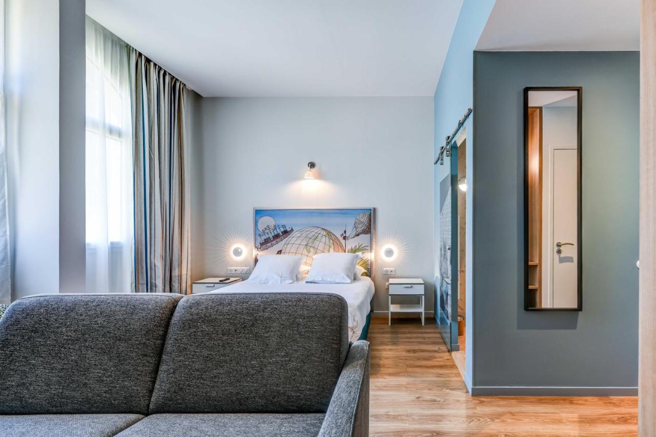 Hotel Jules Verne Биариц Екстериор снимка