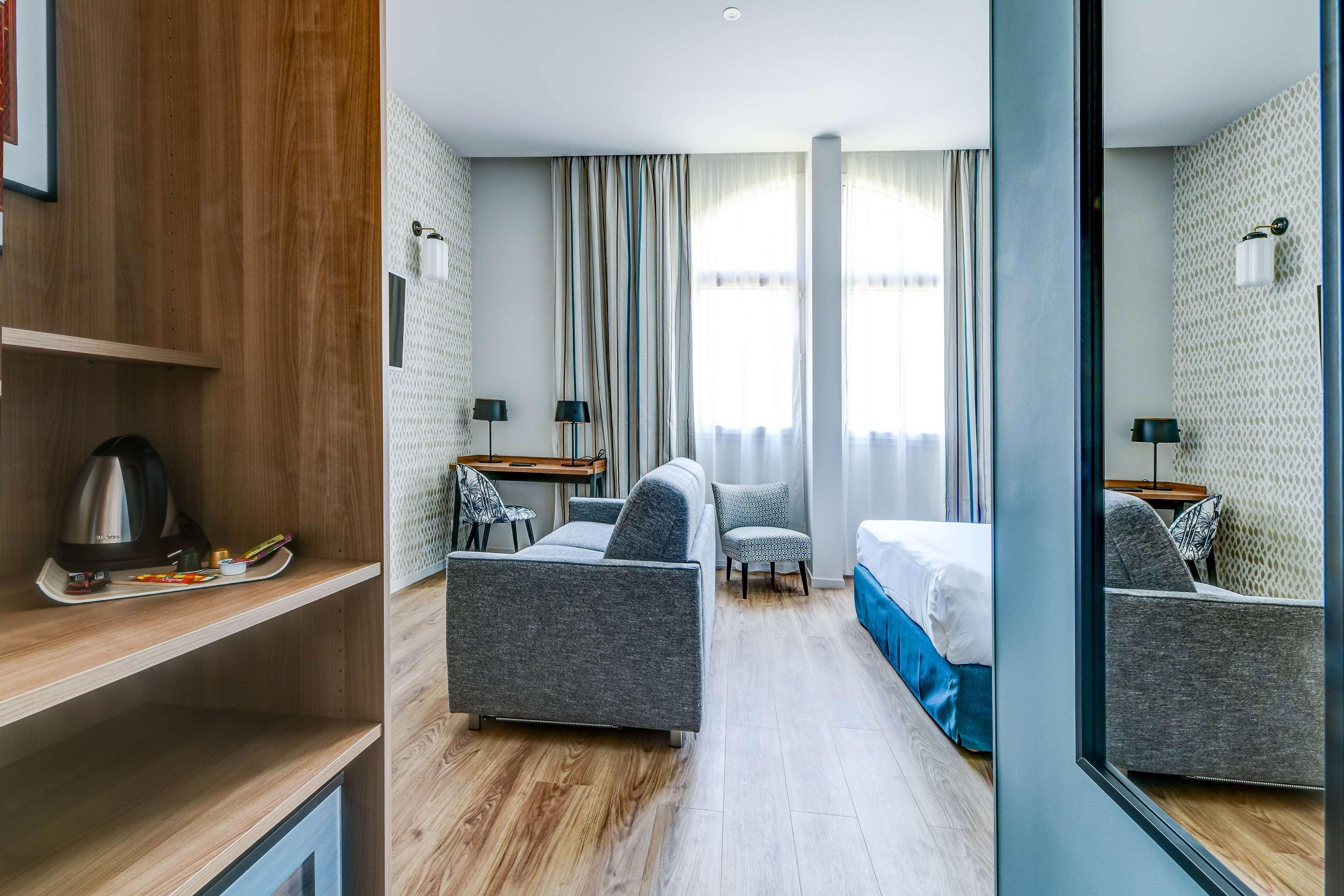 Hotel Jules Verne Биариц Екстериор снимка