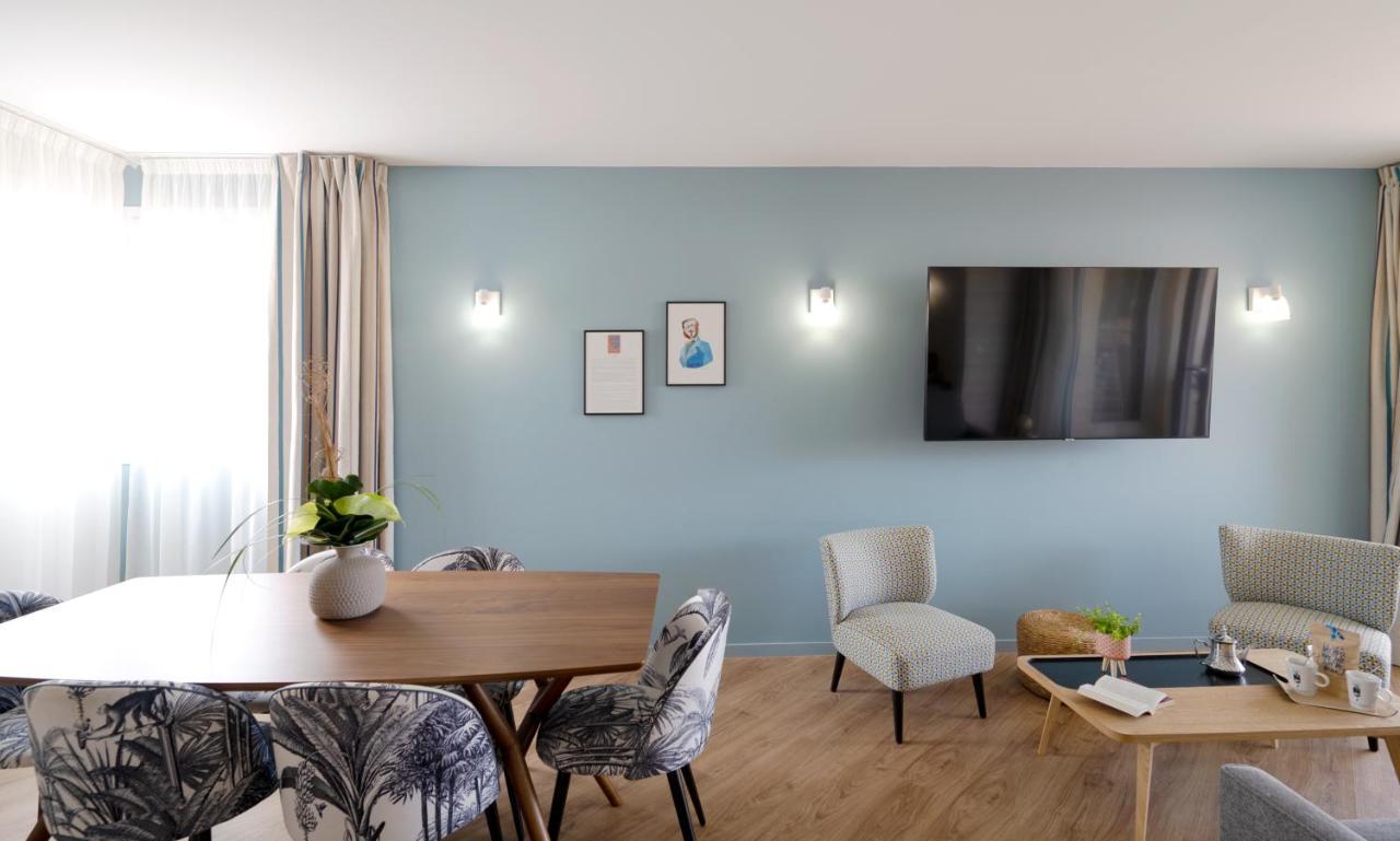 Hotel Jules Verne Биариц Екстериор снимка