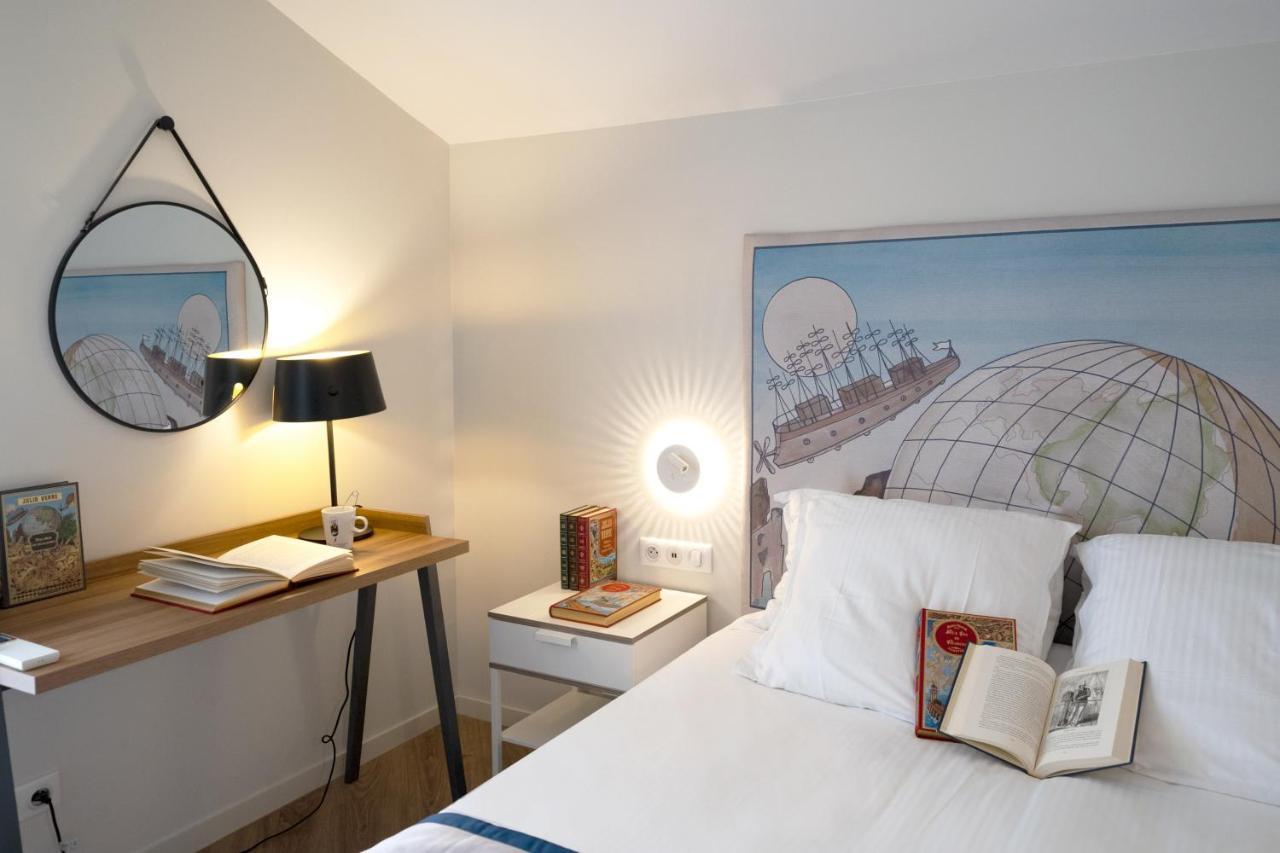 Hotel Jules Verne Биариц Екстериор снимка
