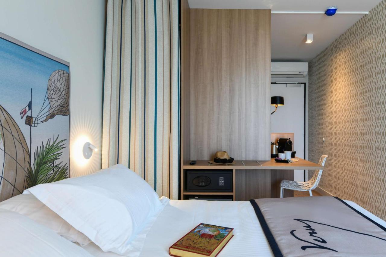 Hotel Jules Verne Биариц Екстериор снимка