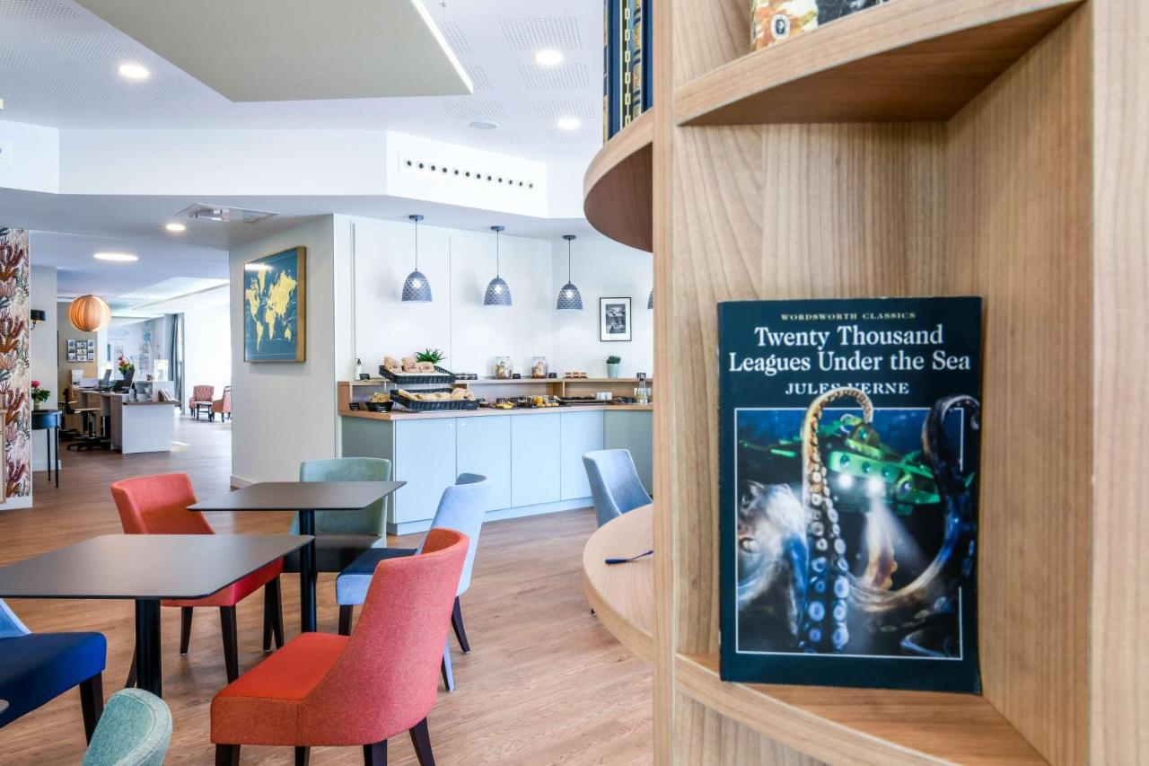 Hotel Jules Verne Биариц Екстериор снимка